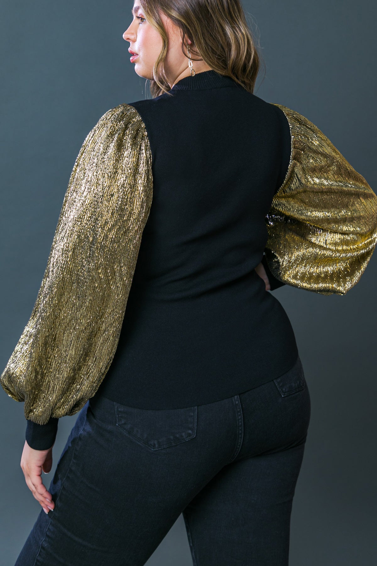 Women's knit sweater with gold metallic sleeves (Plus)