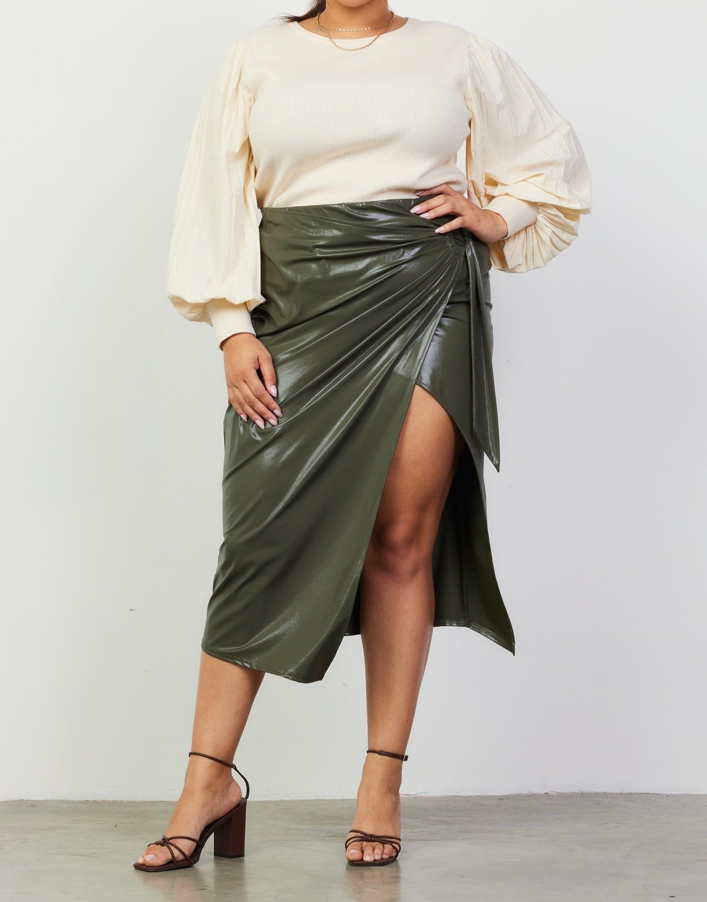 Women's Olive faux leather wrap skirt (Plus)